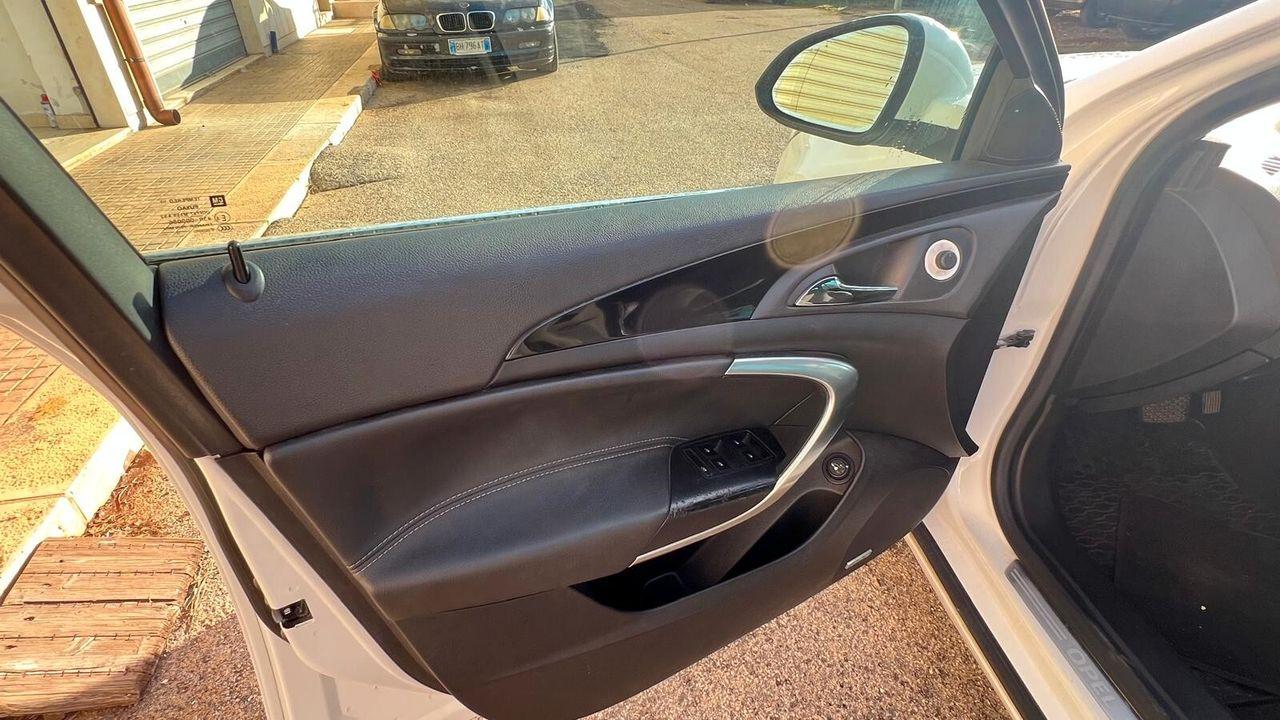 Opel Insignia 2010 — photo 7