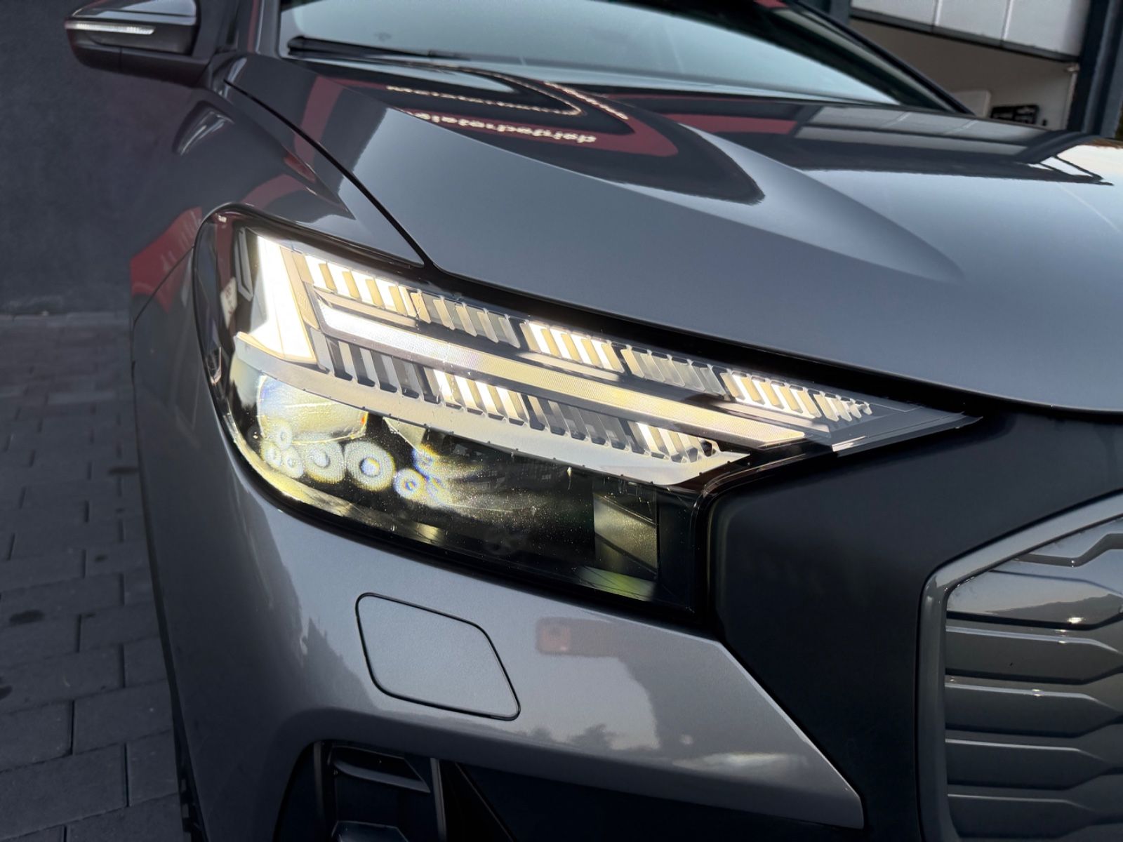 Audi Q4 e-tron 40 e-tron*AHK*RFK*Matrix*Navi*App*Assi imagem 3