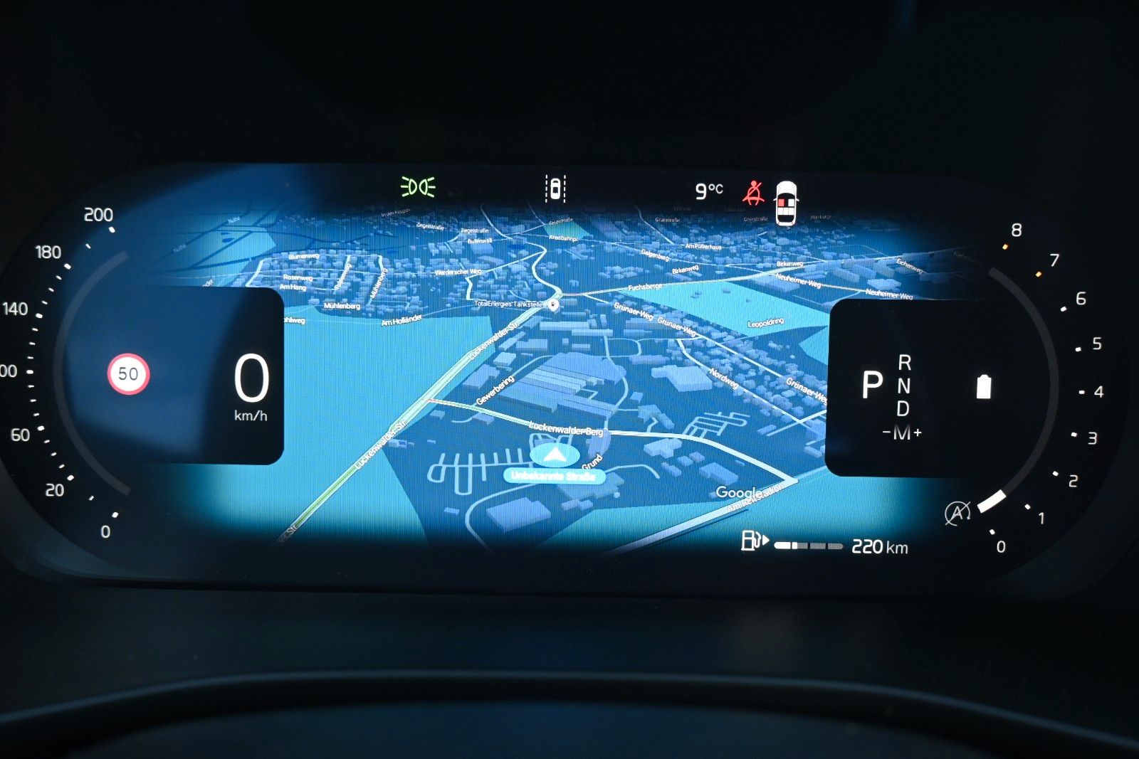 Fahrzeugabbildung Volvo XC40 B4 DKG Plus Black Edition*FSHZG*360°*ACC