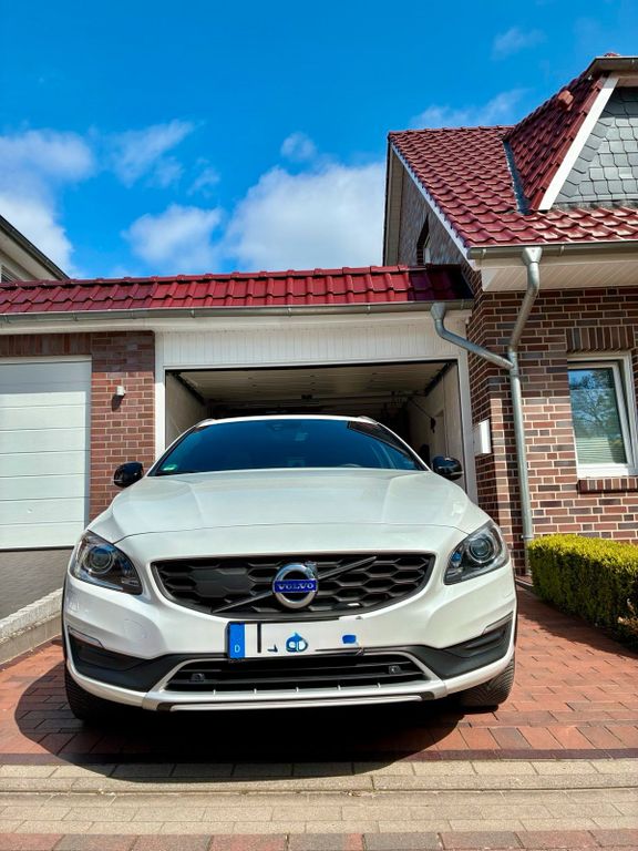 Image of Volvo V60 Cross Country