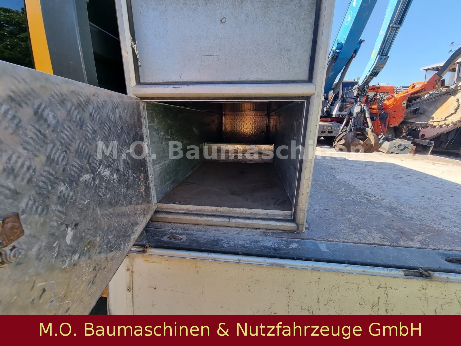 Fahrzeugabbildung Ford Transit / Pritsche FT 350 L / Doppelkabine