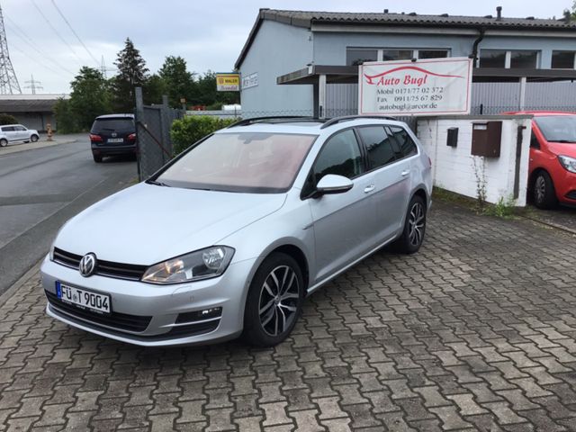 Volkswagen Golf VII Variant Cup BMT+Klima+Panorama-Dach