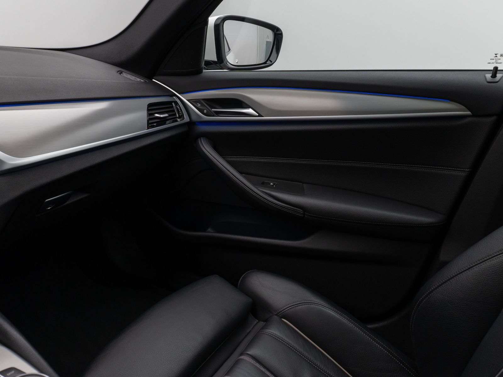 Fahrzeugabbildung BMW 520d Sport Line Kamera Panorama AHK HiFi Alarm