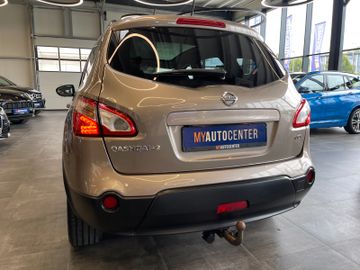 Nissan Qashqai+2 2.0 dCi 3604x4 Aut.*NAVI*AHK*PANO*