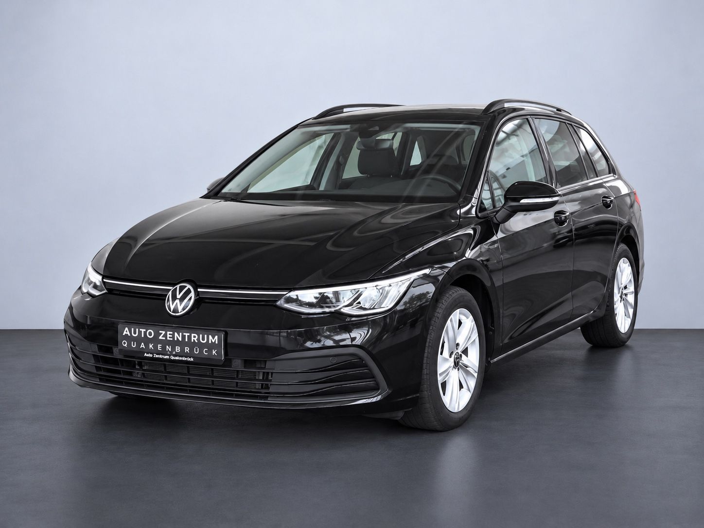 Volkswagen Golf VIII Var 2.0 TDI Life ACC Navi AHK Virtual