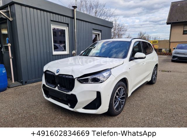 BMW iX1 30 xDrive M Sport ALCANTARA NAVI LED ACC KEY