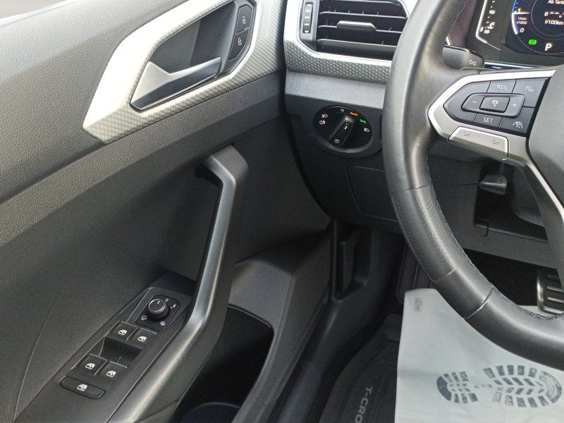 Fahrzeugansicht 9 Fahrzeugabbildung Volkswagen T-Cross 1.5 TSI Move DSG AHK+NAVI+LED+KAMERA