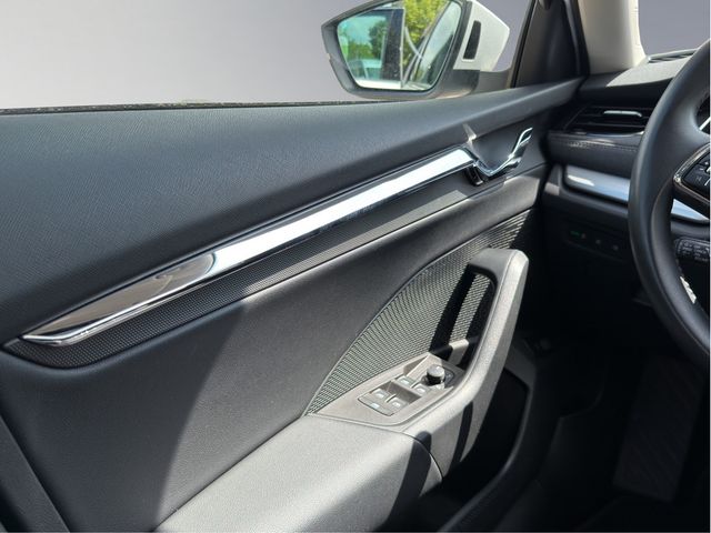 Octavia 2.0 TDI DPF Selection Plus DSG HUD LED