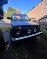 Lada niva 22.500km - Lada aus 2010