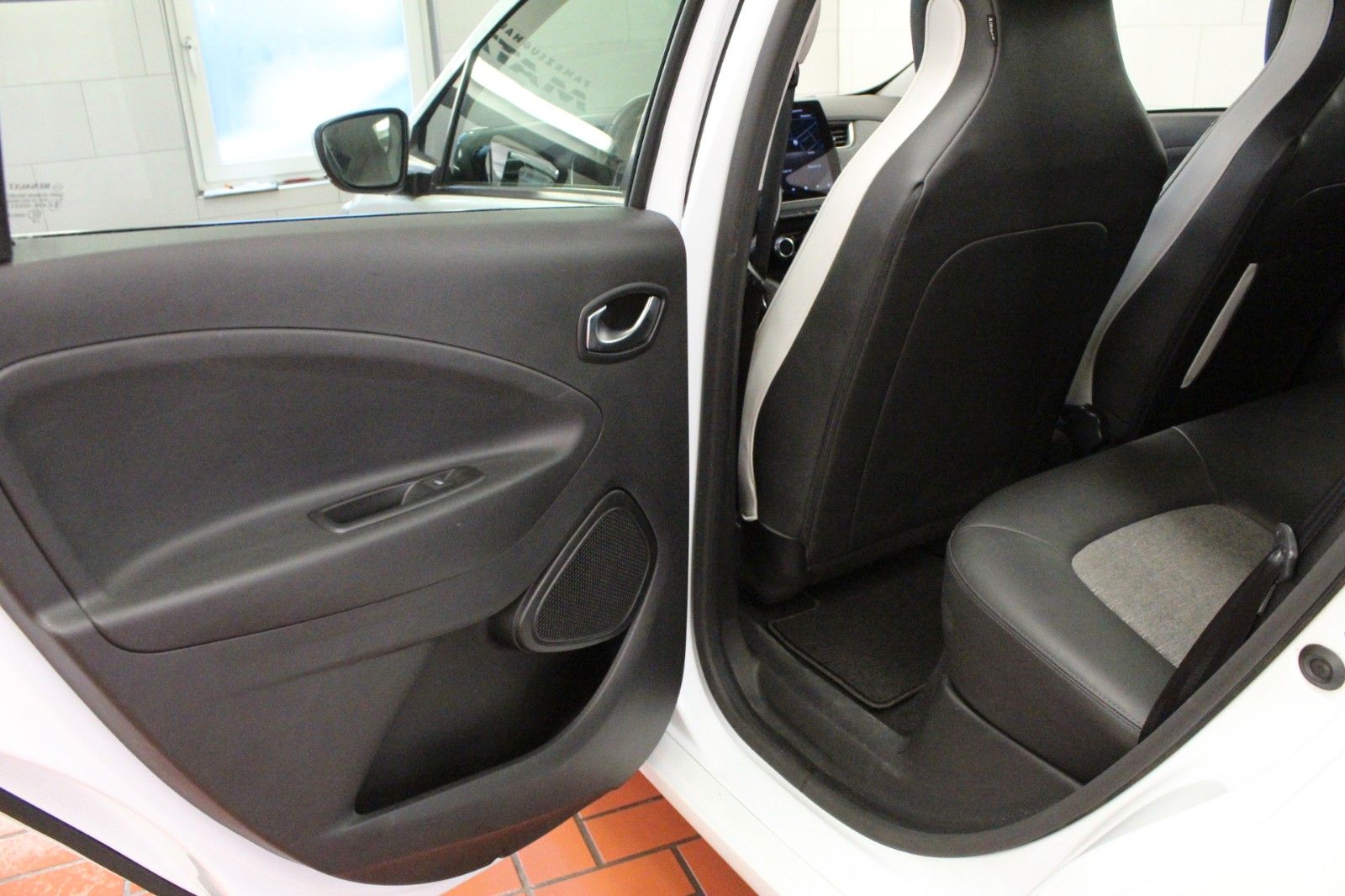 Fahrzeugabbildung Renault ZOE E-Tech *Intens 135*Winterpaket*