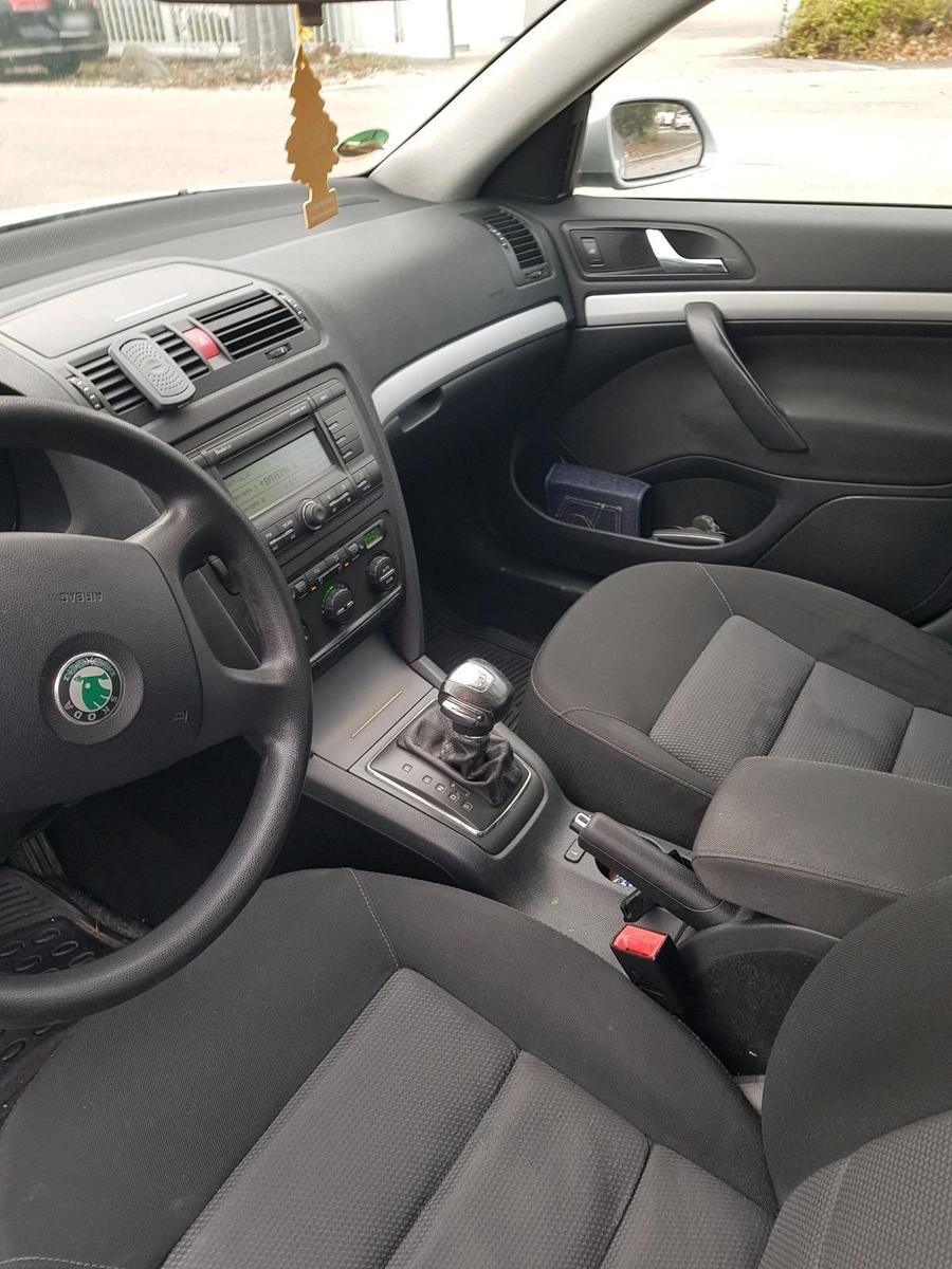 Skoda Octavia 2007 — photo 10