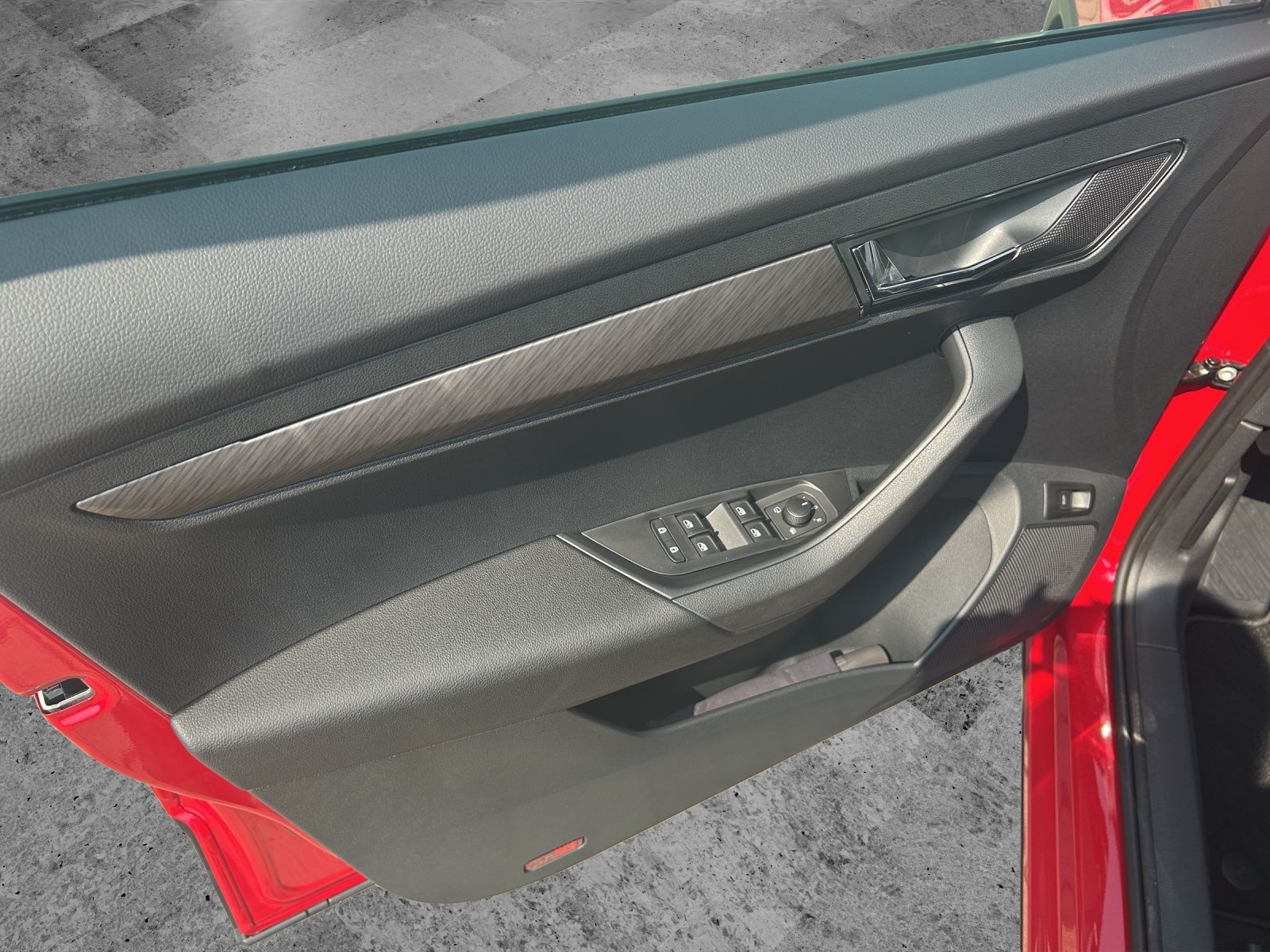 Fahrzeugabbildung SKODA Karoq 1.5 TSI Balance AHK Standh. ASG