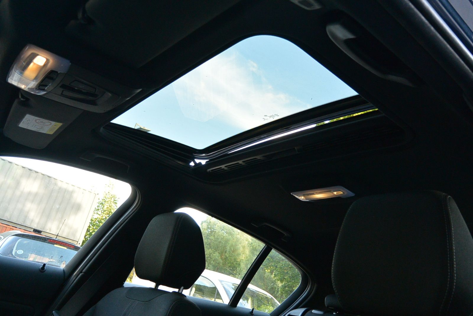 BMW 120 i Advantage Kamera Schiebedach LED HiFi foto 10