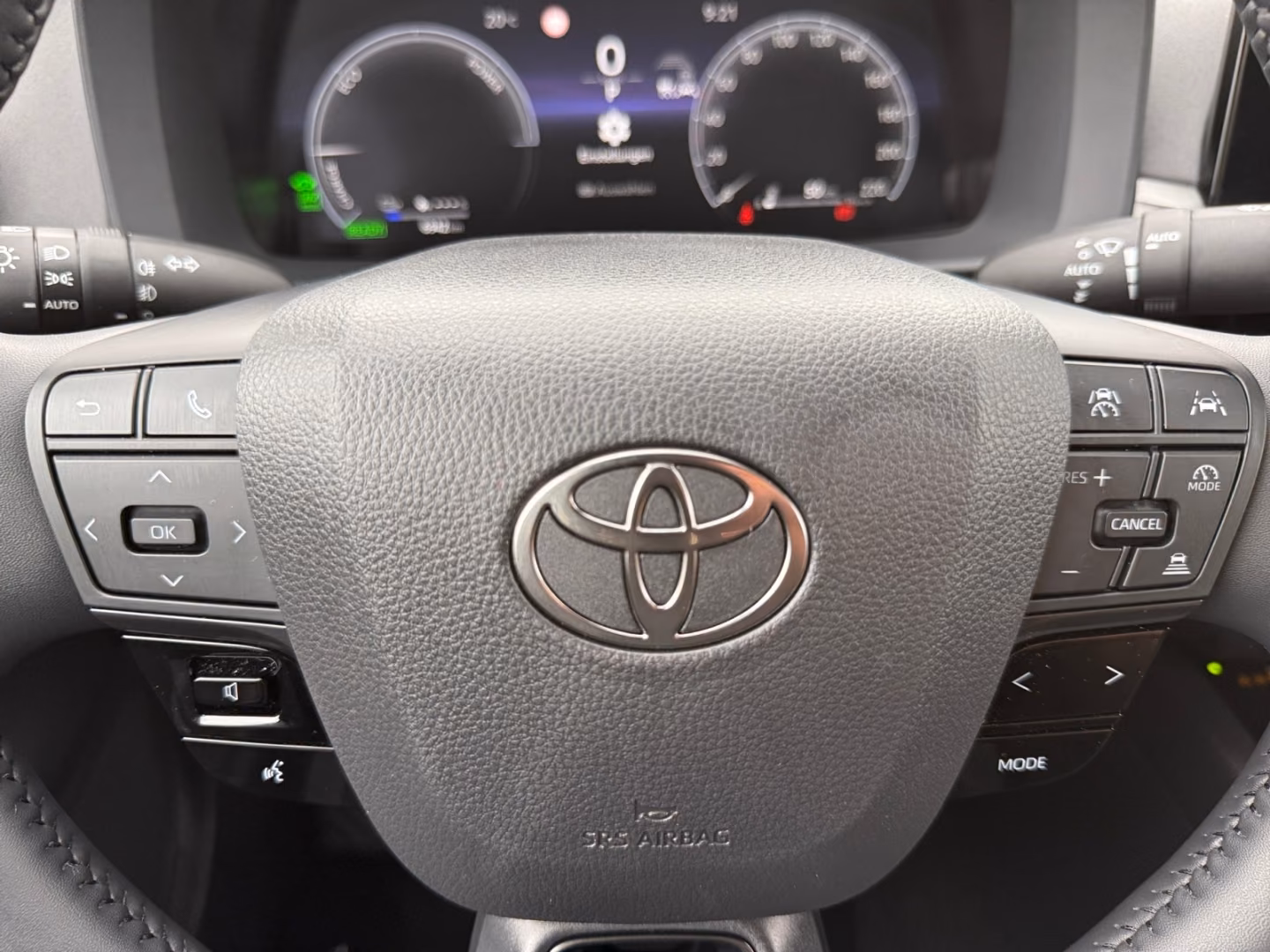 Toyota C-HR 2.0 PHEV Teamplayer *Navi*LED*ACC*PDC v&h*