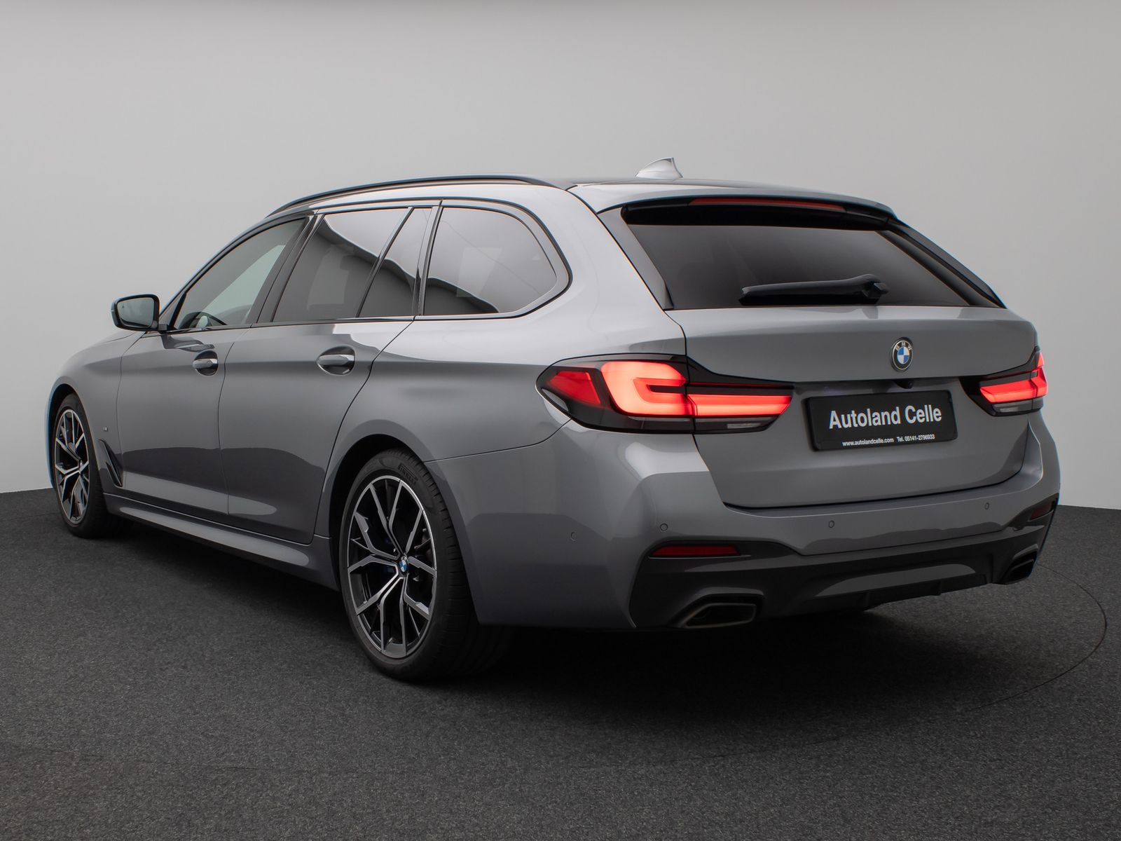Fahrzeugabbildung BMW 530d xD M Sport Pro Kamera Laser HUD HiFi DAB