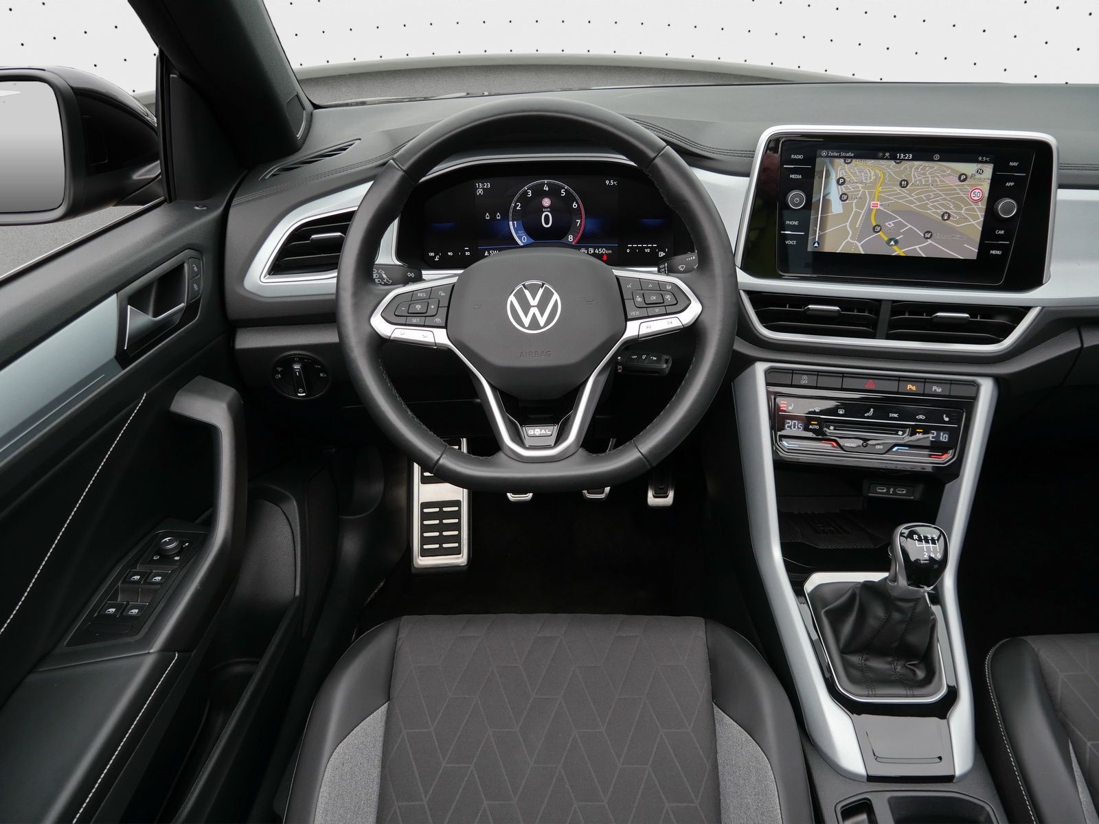 Volkswagen T-Roc - Bild 8