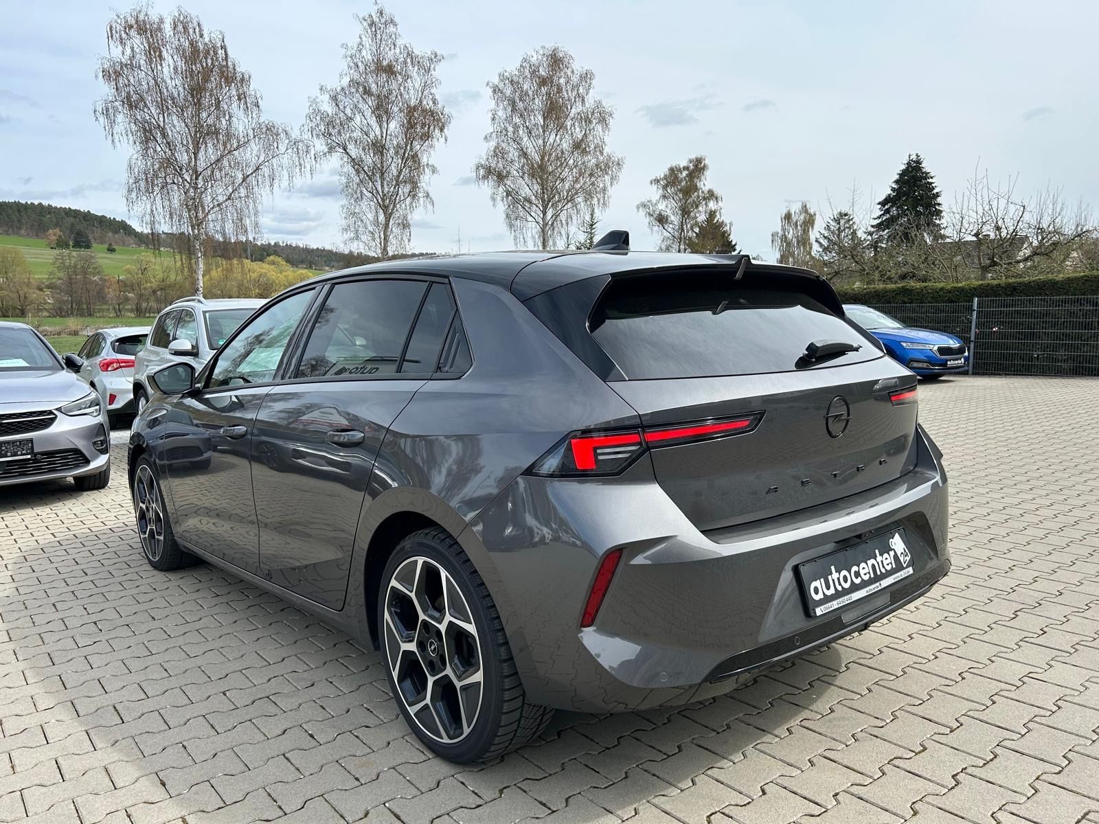 Fahrzeugabbildung Opel Astra Ultimate°Pano°Kamera°LED°Leder°HeadUp°
