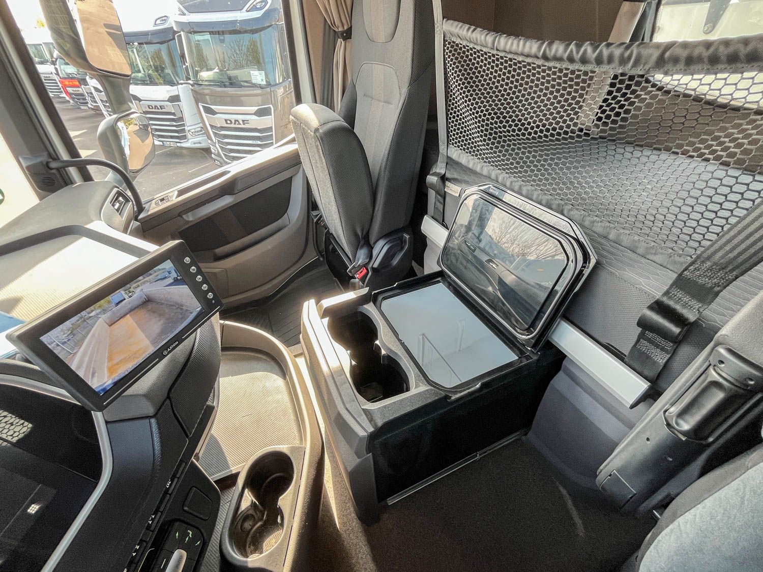 Fahrzeugabbildung DAF FAT XFC 530 SL Meiller TRIGENIUS D 316