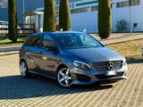 Mercedes-Benz Mercedes-benz B 200 d Automatic Premium - Mercedes B 200 mit Halbautomatikschaltung