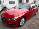 BMW 320i F30  Luxury Line   *Automatik/Leder * - BMW 320: F30