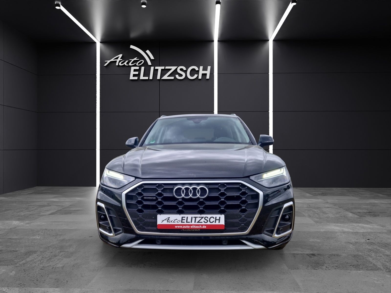 Fahrzeugabbildung Audi Q5 40 TDI quattro S line Navi RearView