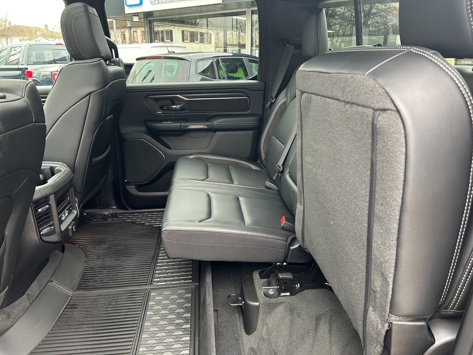 Fahrzeugabbildung Dodge RAM 1500 Sport GT V8 PANO/AHK/NAVI/PDC/LED