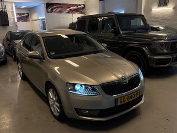 Skoda Octavia - 1