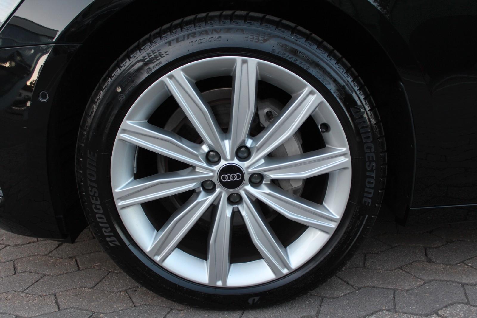 Audi A6 Avant 40 TDI qu/design/Pano/Leder/NP: 83400 €