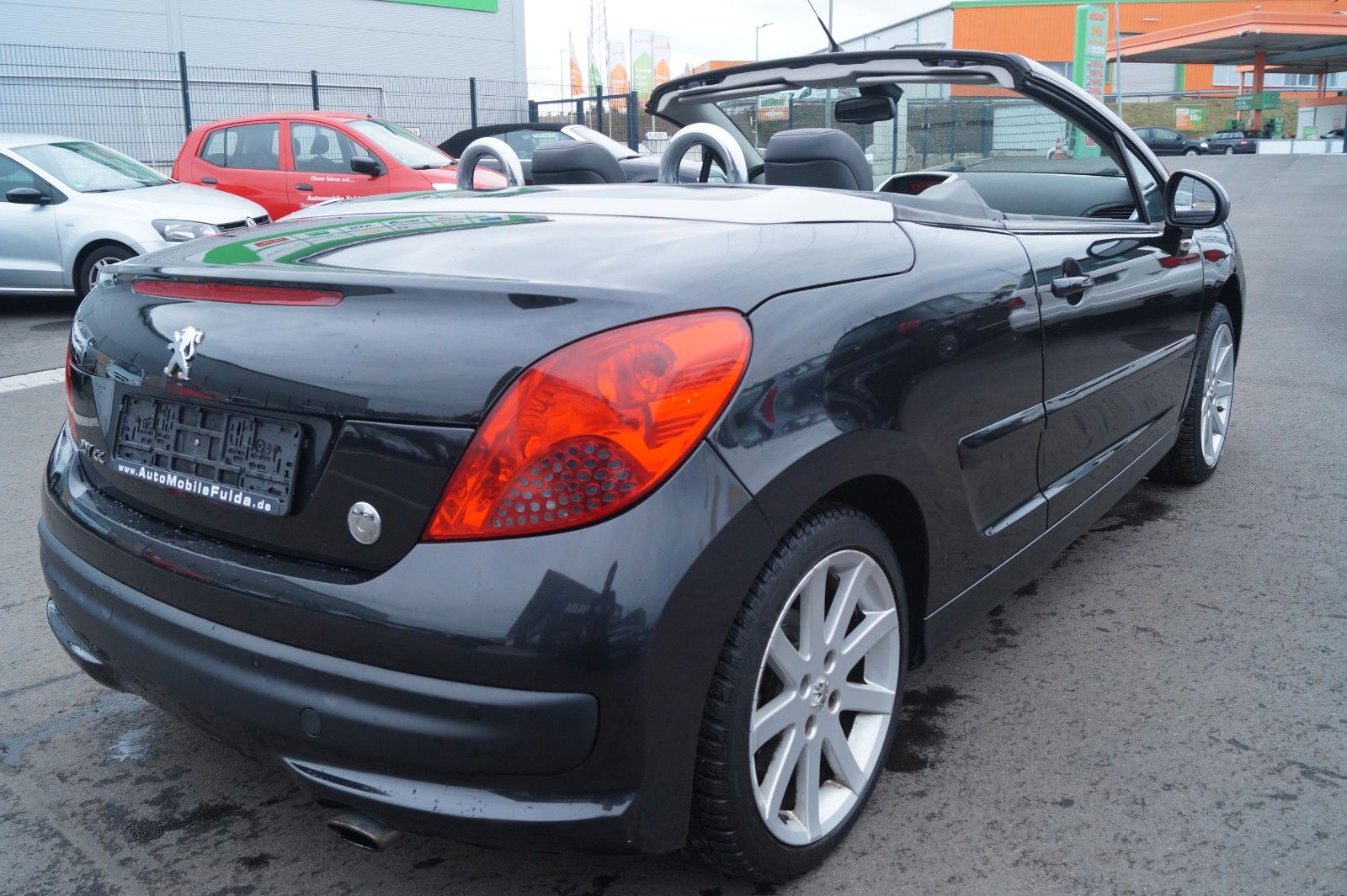 Fahrzeugabbildung Peugeot 207 CC Cabrio-Coupe Roland Garros