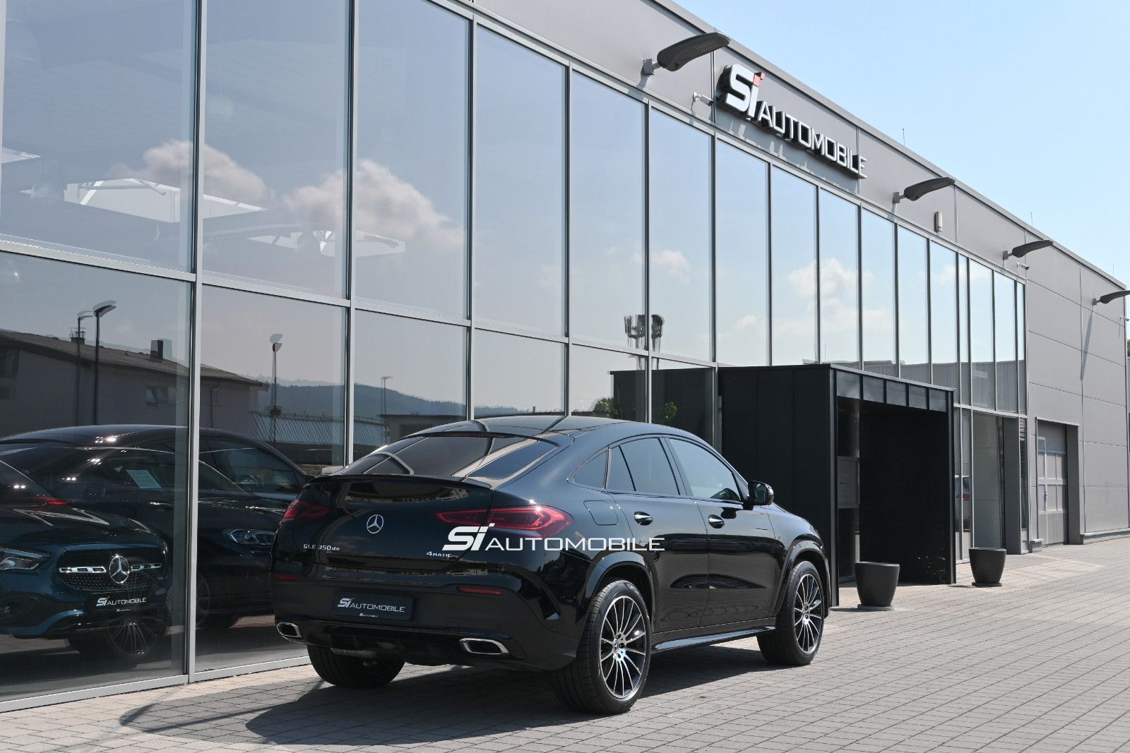 Fahrzeugabbildung Mercedes-Benz GLE 350 de 4MAT. Coupe AMG + NIGHT °ACC°AHK°HUD°
