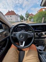 Mercedes-Benz Mersedes E 220 D - Mercedes-Benz: Mersedes