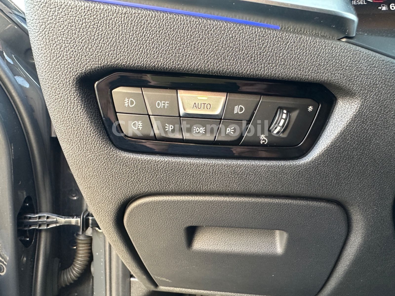 Fahrzeugabbildung BMW 320dxDrive Touring Sport-Line/Laser/Pano/ACC/AHK