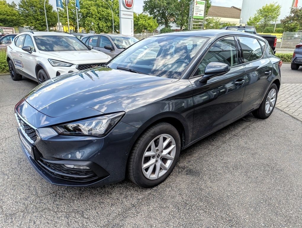 SEAT Leon Style 1.5 TSI + NAVI + AHK – Ansicht 1