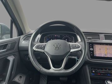 Volkswagen Tiguan - 12