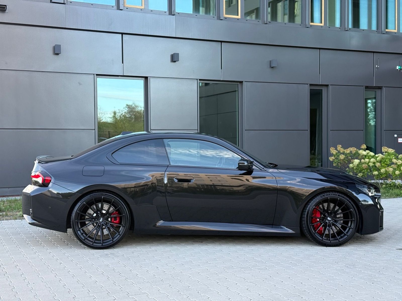 Fahrzeugabbildung BMW M2 Coupé M-DRIVERS|285|ACC|KAMERA|H&K|WHEELFORCE