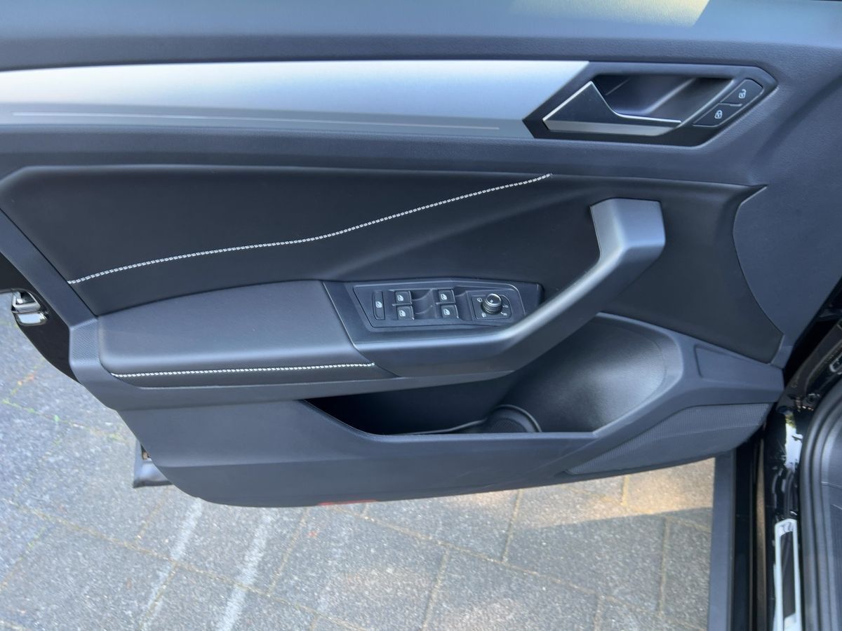 Volkswagen T-Roc - Bild 17