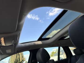 Mercedes E 200 - 11