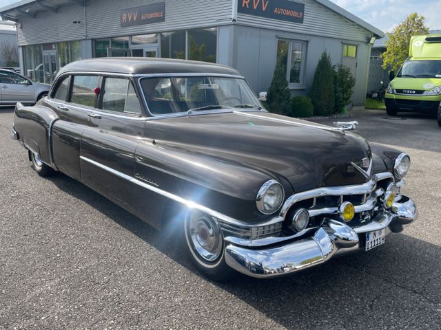 Cadillac Fleetwood 75 Imperial Sedan