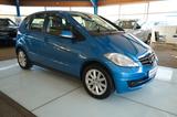 Mercedes-Benz A 150 KLIMAANLAGE / SITZHEIZUNG / TÜV AU NEU - blaue Mercedes-Benz A 150