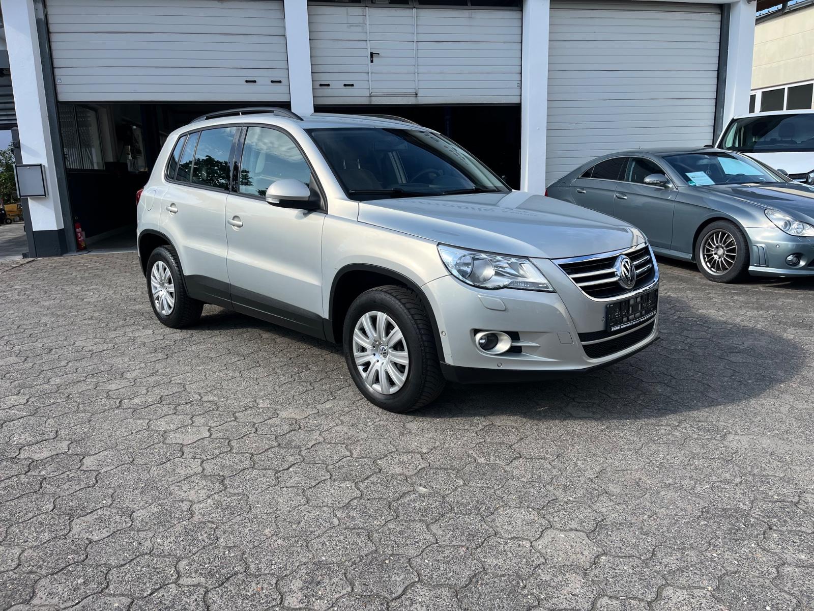 Volkswagen Tiguan Trend & Fun 4Motion-GEPFLEGT.NAVI.PARKSEN