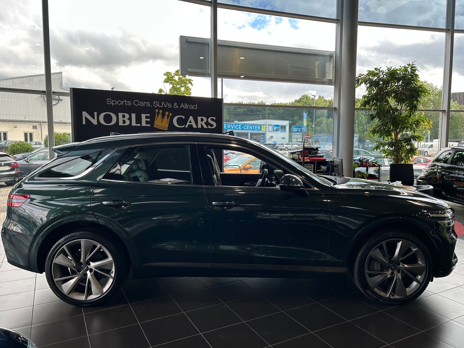 Fahrzeugabbildung Genesis GV70 Luxury KomfortP AWD PANO LEXICON