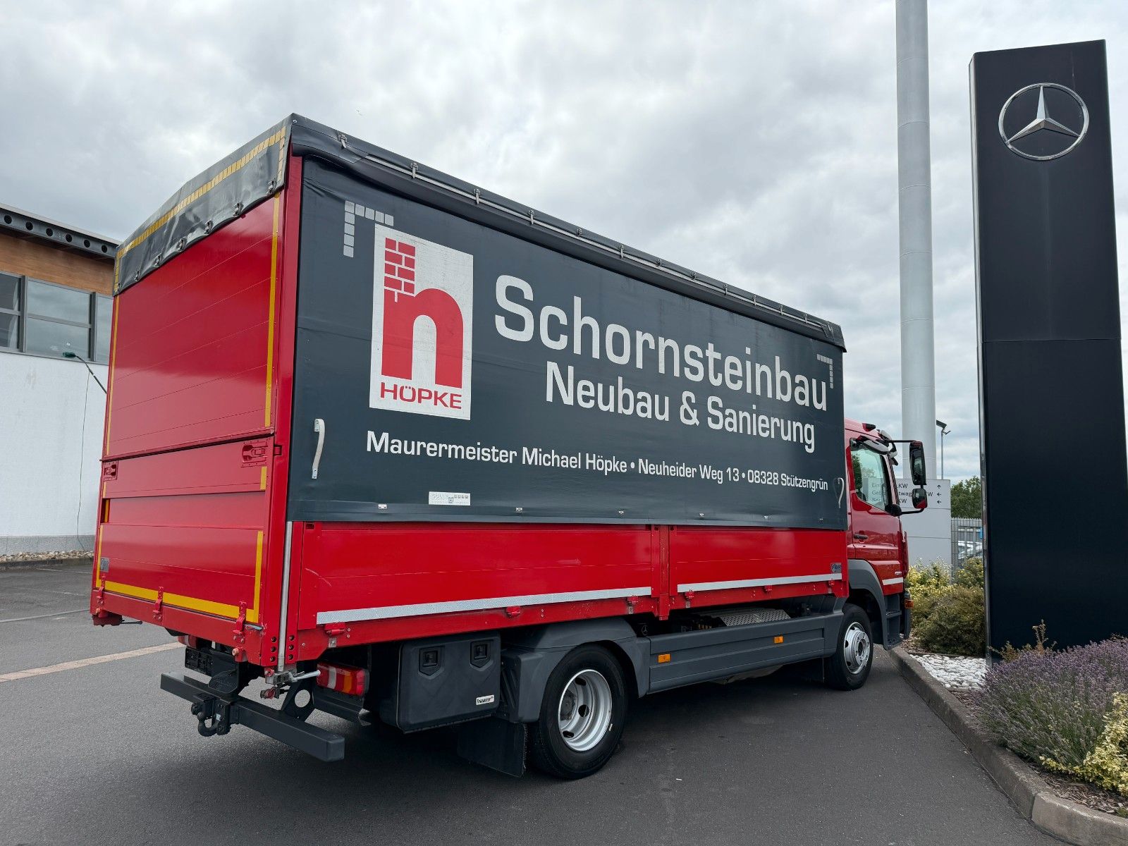 Fahrzeugabbildung Mercedes-Benz Atego 923 L 3 Sitze Standh. Ausbau