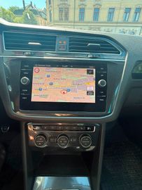 Volkswagen Tiguan - 12