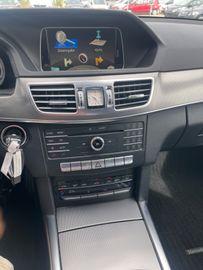 Mercedes E 220 - 9