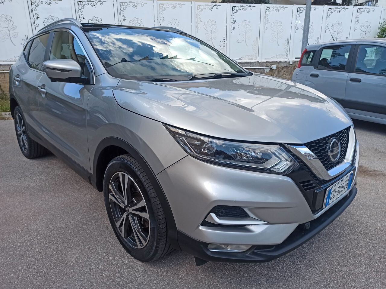 Nissan Qashqai 1.5 dCi 115 CV N-Connecta Tetto P imagem 2