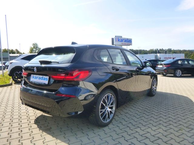 Fahrzeugabbildung BMW 118 i Advantage >AUT/NAVI/LED/SHZ/PDC<