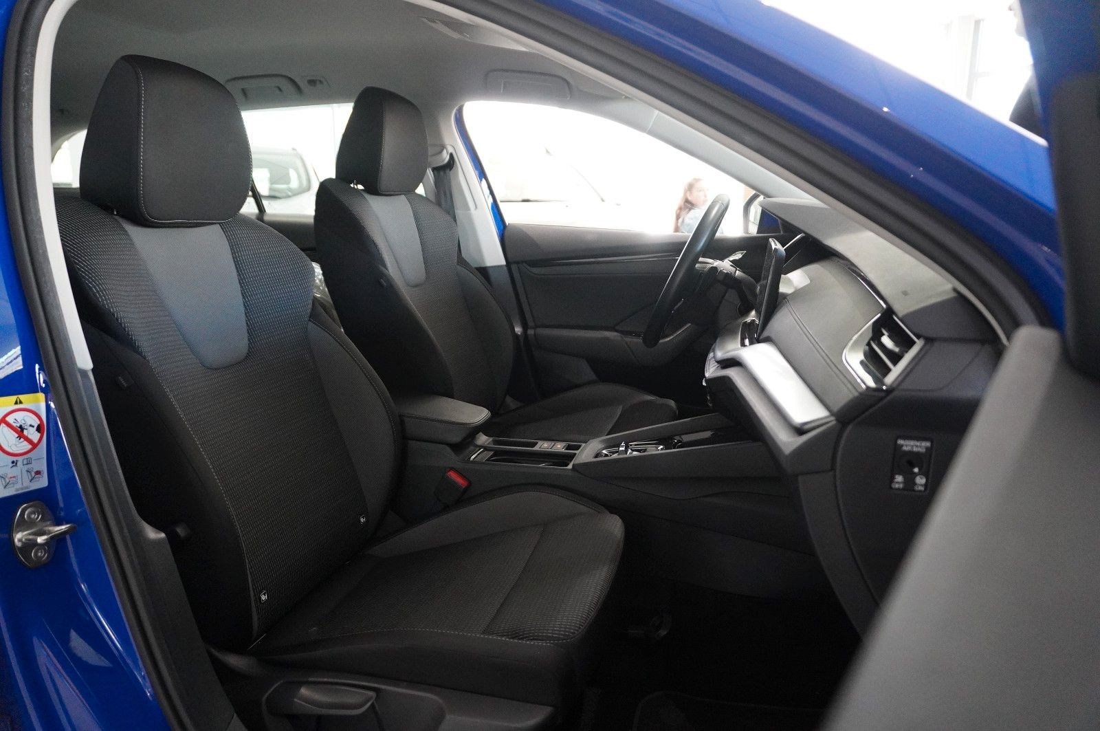 Fahrzeugabbildung SKODA Octavia Combi 2.0 TDI AMBITION DSG NAVI/LED/DAB+