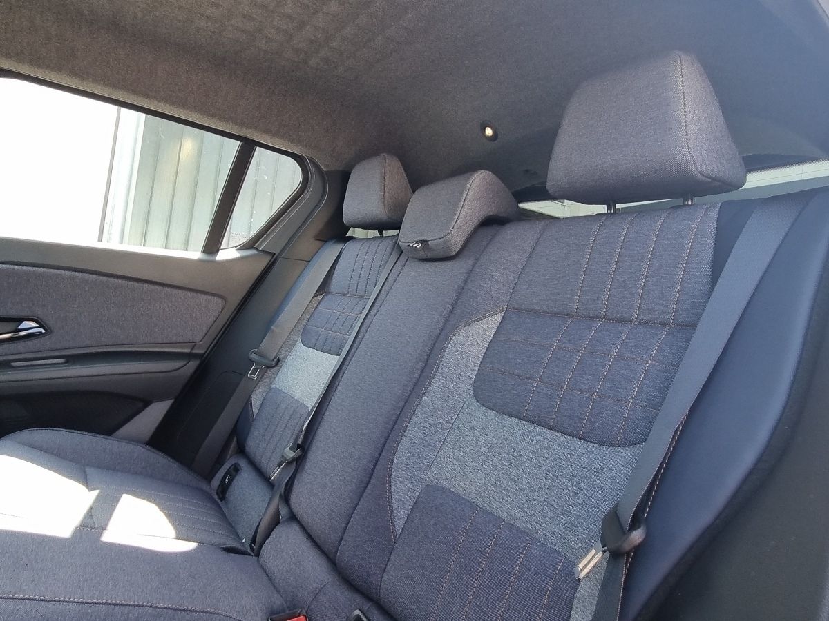 Fahrzeugabbildung Renault R 4 E-Tech elektrisch Techno 150 Comfort Range