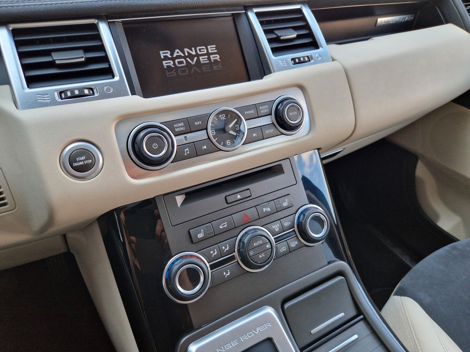 Fahrzeugabbildung Land Rover Range Rover Sport*Schiebedach*Motorrevision