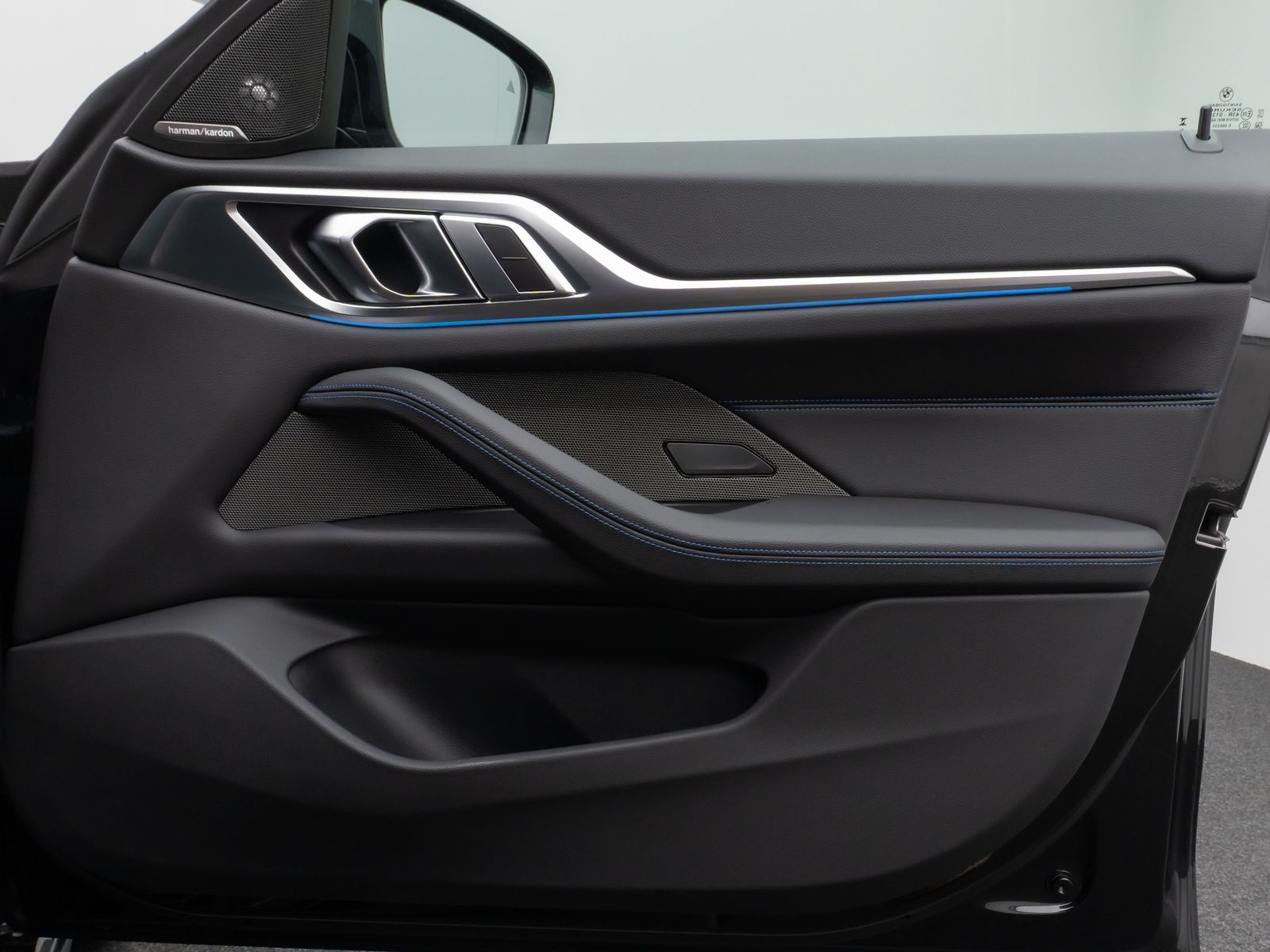 Fahrzeugabbildung BMW M440i Gran Coupé Kamera Glasdach HUD DAB H/K 19"